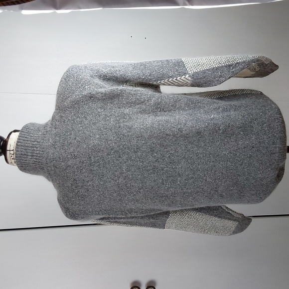 Erika- Gray & Off White Silk / Angora Sweater Checker SOFT Neutral Sz.Medium - Picture 6 of 7